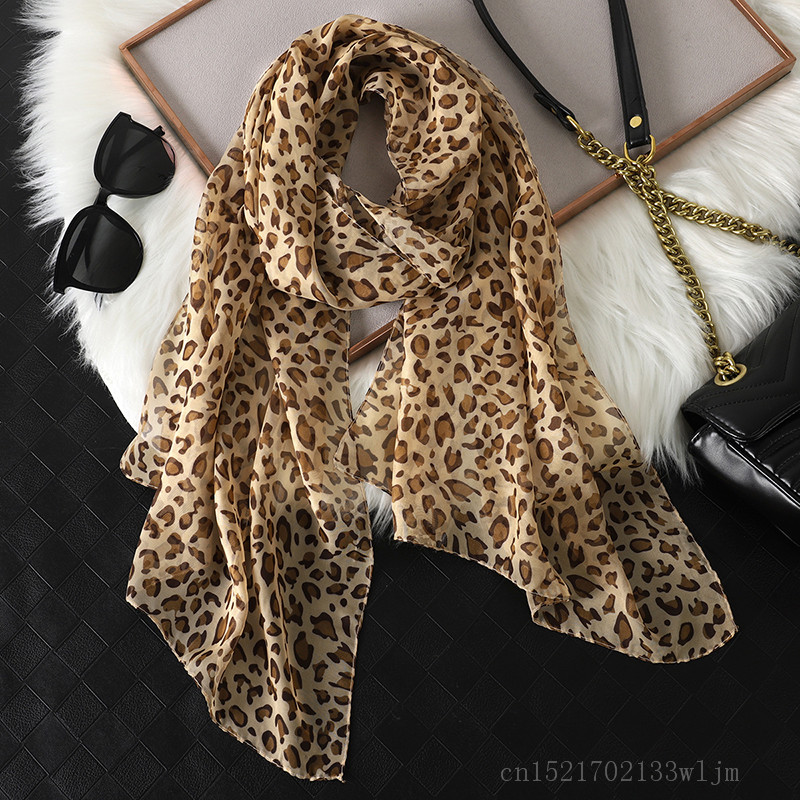 Hijab de gasa con estampado de - Face Scarf Mask reseña y precio